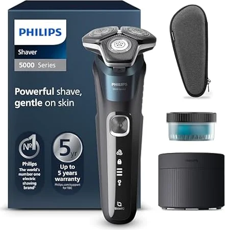 Philips Shaver 5000 – Elektrischer Rasierer für Herren: Nass- und Trockenrasur mit SkinIQ Technologie, ausklappbarer Trimmer, Transporttasche, Reinigungsstation, Elektrik-Blau (S5889/50)